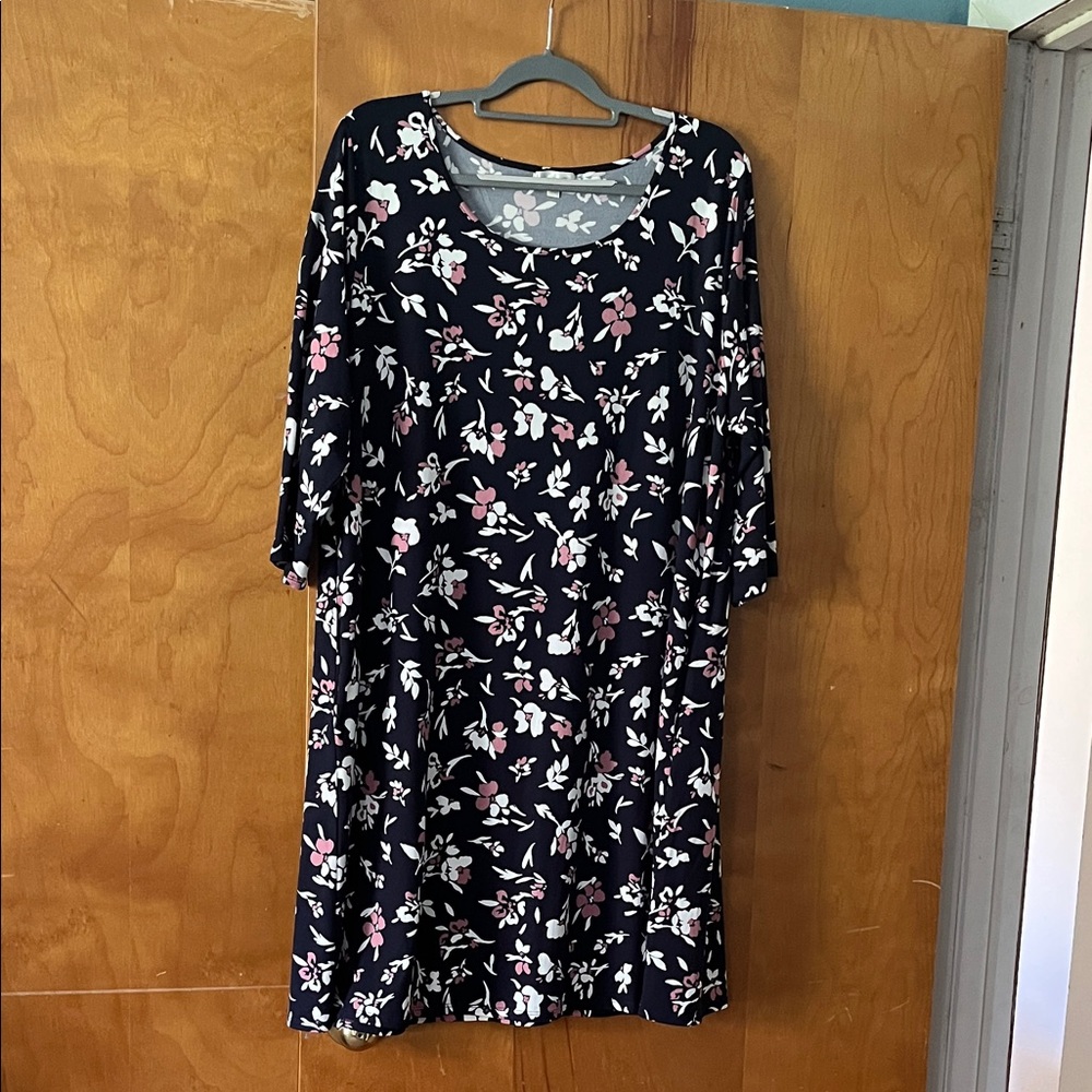 Nine Britton Floral Navy Dress from Stitch Fix sized 2x - NWOT